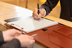 少量人员的含义